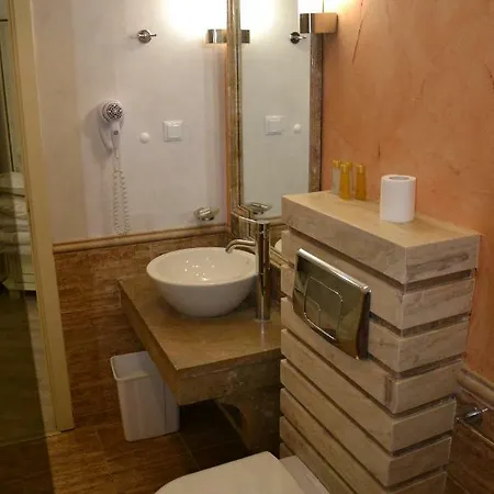 Golden Rainbow Apartment